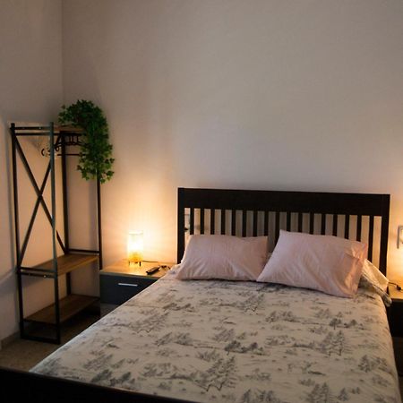 Habitacio V Cal Kim Apartment มาร์โตเรย์ ภายนอก รูปภาพ