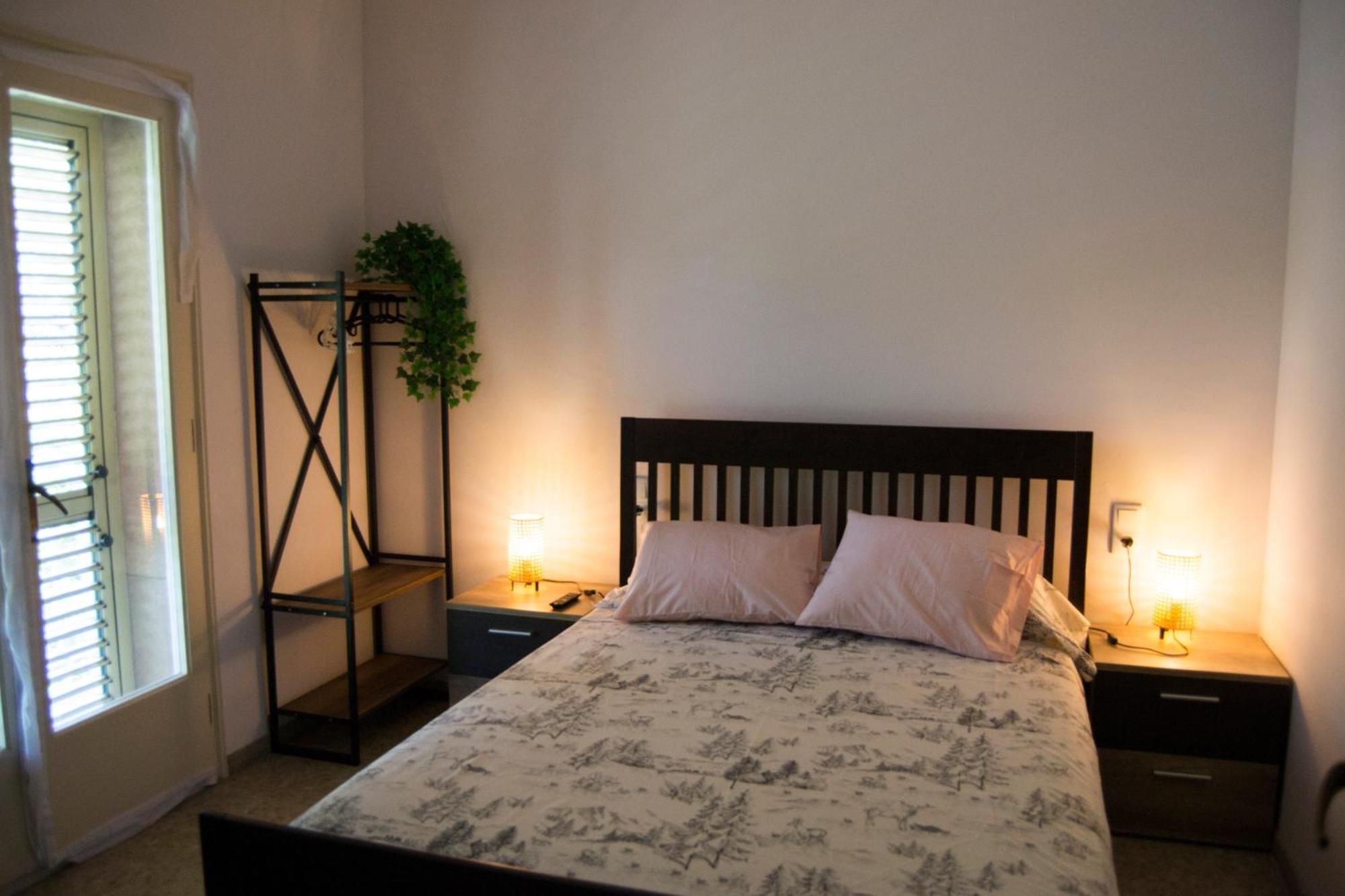 Habitacio V Cal Kim Apartment มาร์โตเรย์ ภายนอก รูปภาพ